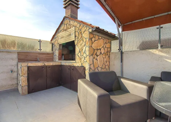 וילה Cozy With Private Pool Near Pula Loborika