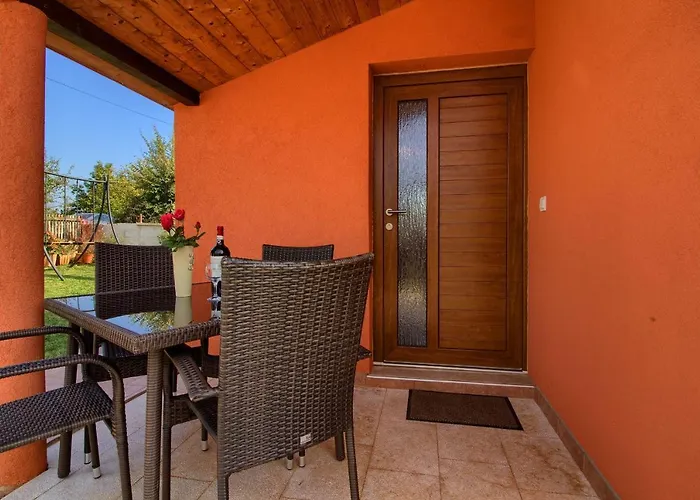 וילה Cozy With Private Pool Near Pula *