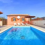 Villa Cozy With Private Pool Near Pula *