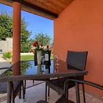 Villa Cozy With Private Pool Near Pula