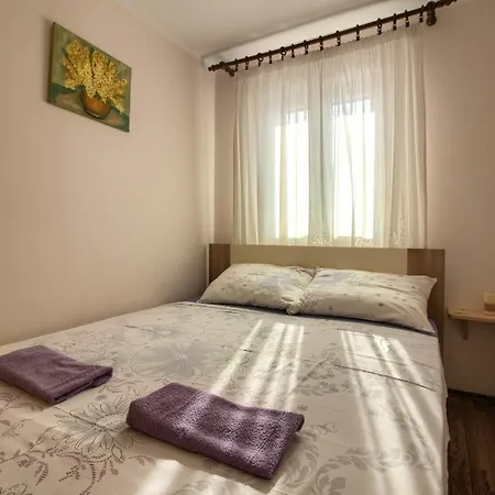 Вилла Cozy With Private Pool Near Pula Loborika